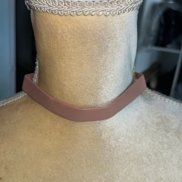 2 chokers Bow Tie, Faux Leather - Picture 4 of 5